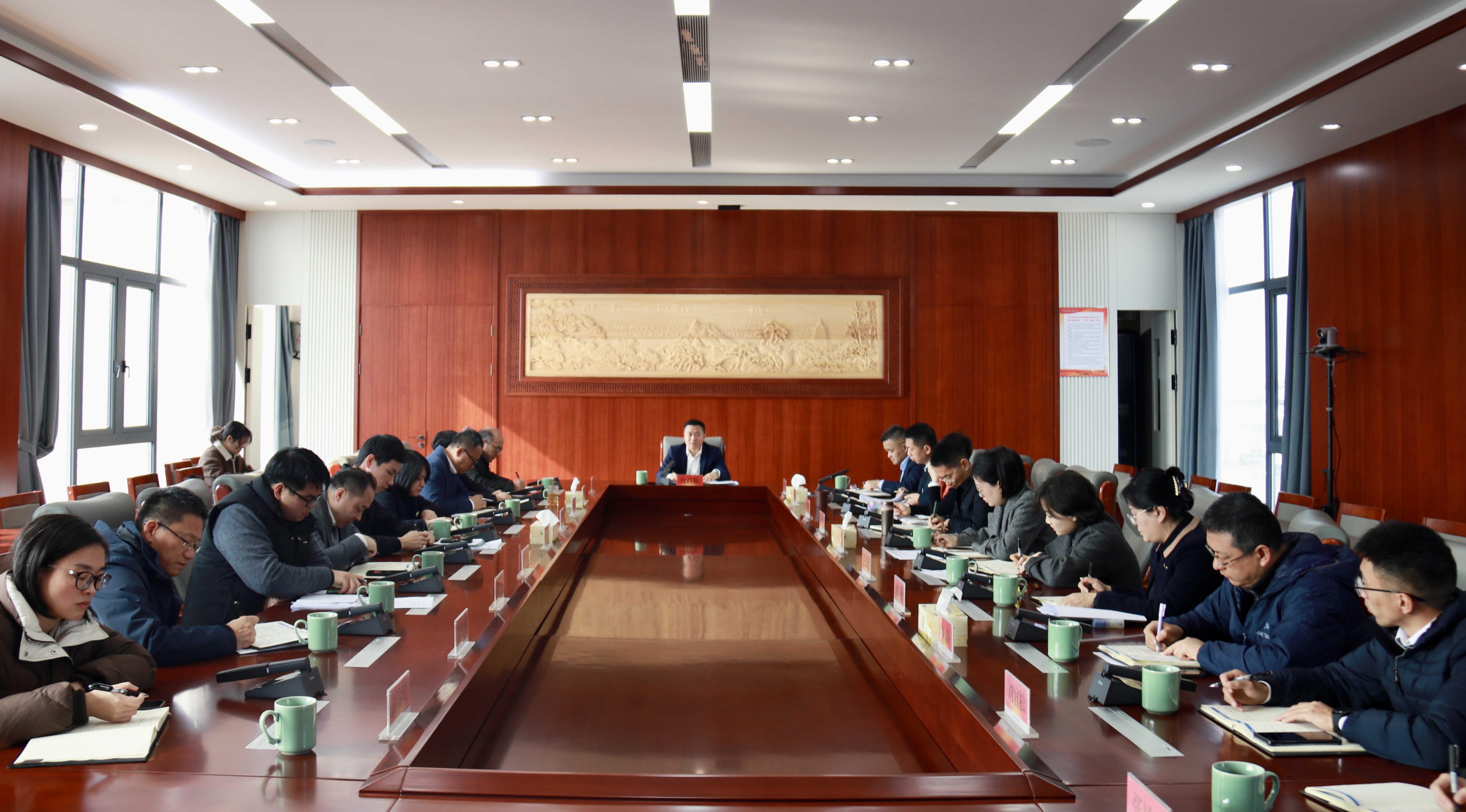 浙江一建，浙江一建召開黨委會（擴大）會議傳達學習中央經濟工作會議、省委十五屆六次全會暨省委經濟工作會議以及浙建集團黨委會（擴大）會議精神.jpg
